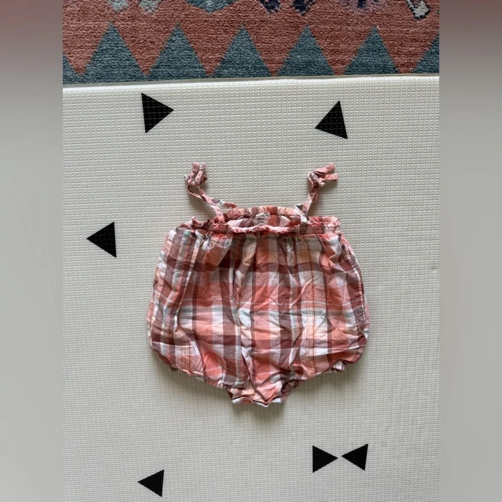 Baby b’gosh|Baby girl Plaid sleeveless bubble Romper with cute straps•Boho fall
